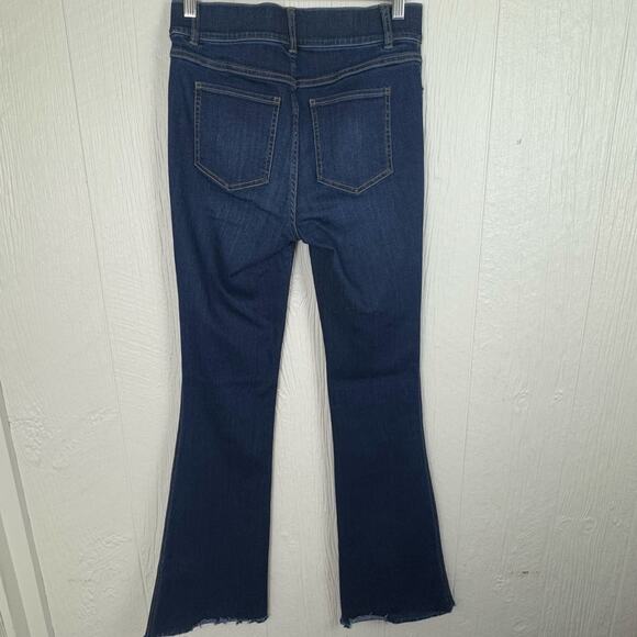 Spanx Flare Pull On Elastic Waist Jeans Dark Wash Size Small or 28x32" *Raw Hem - Picture 4 of 8